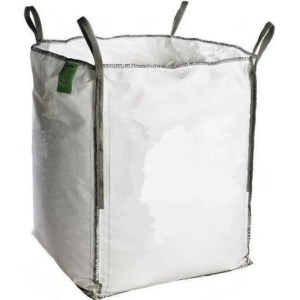 Image d'un sac à gravats de 1500 kg. Le sac est visible dans son état fermé, mettant en avant sa taille et sa capacité de charge.